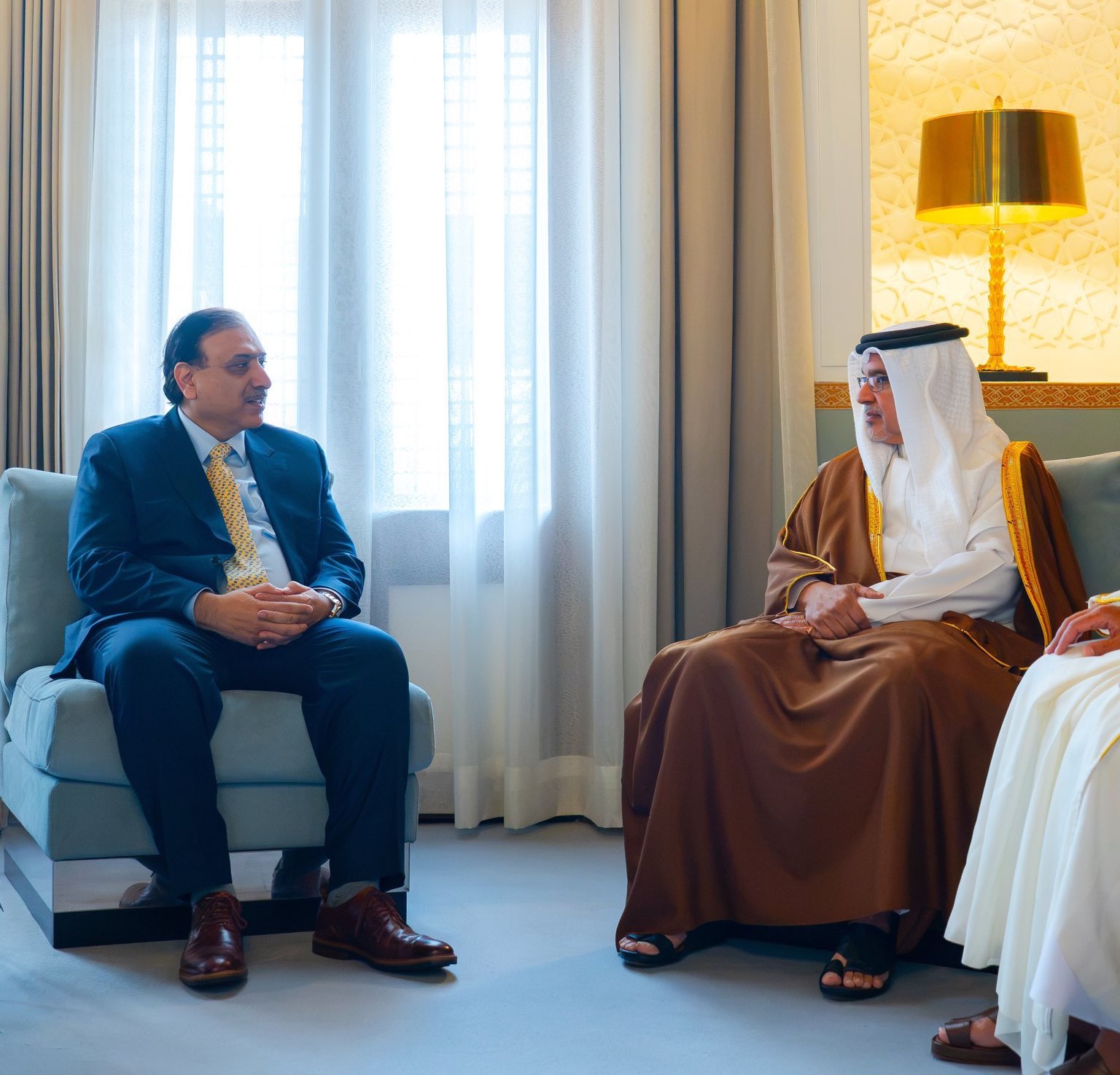 Pakistan, Bahrain discuss defence, security ties as ISI chief meets crown prince